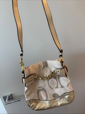 Coach Signature Hobo Bag in Cream with Gold Trim